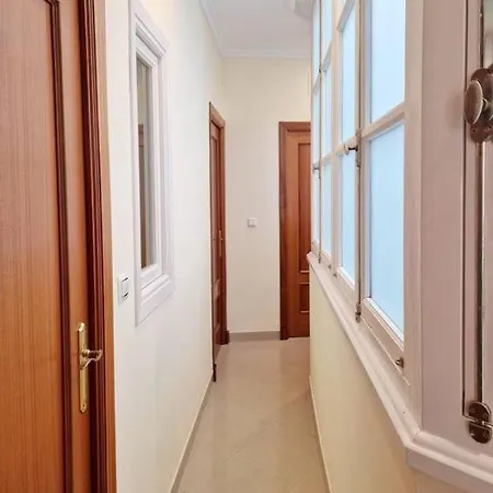 Apartment Roy's *