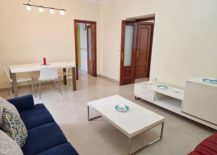 Roy's Apartment Cadiz